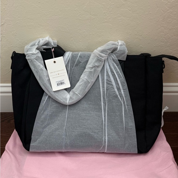Poppy & Peonies Daily Tote - black - Picture 4 of 4